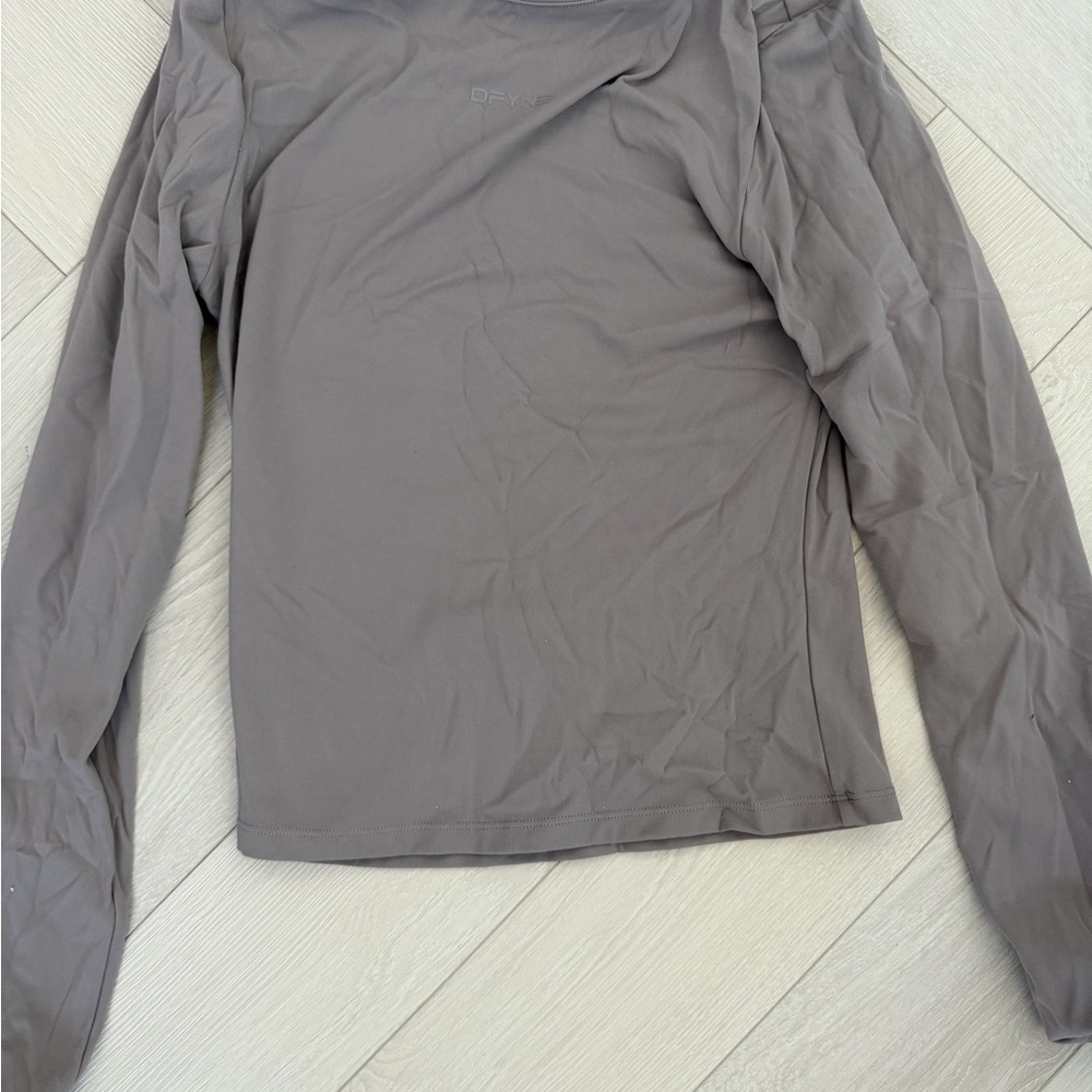 dfyne Long Sleeve Top